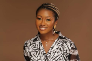 Read more about the article Armande Anzie : De la finance au bien-être, l’audace d’une reconversion sans frontières